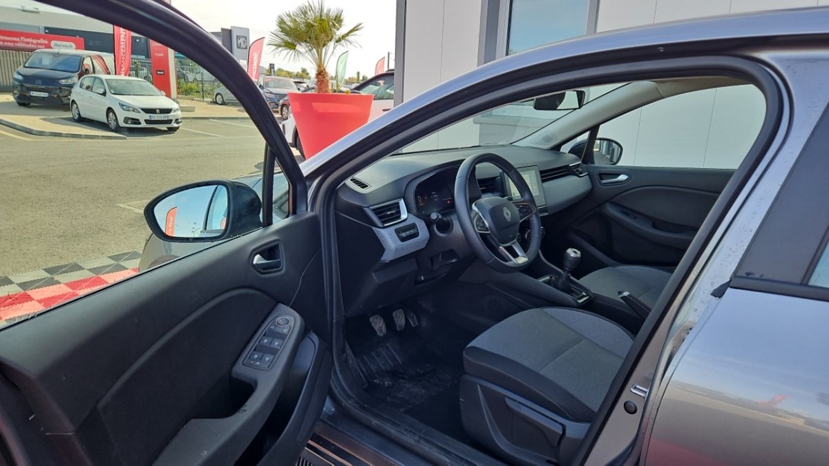 Renault Clio - Photo 12