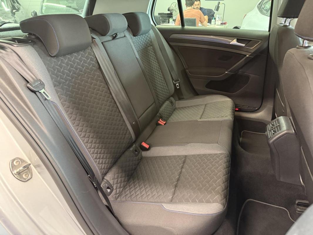 Volkswagen Golf - Photo 8