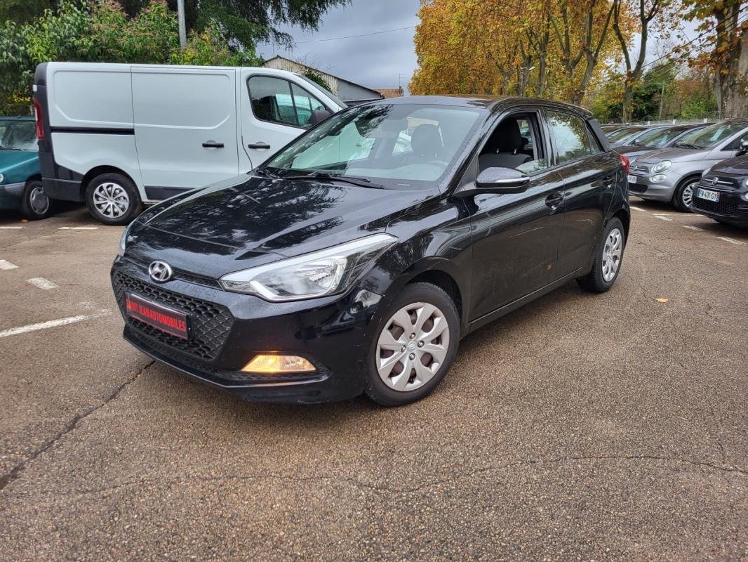 Hyundai i20 - Photo 1