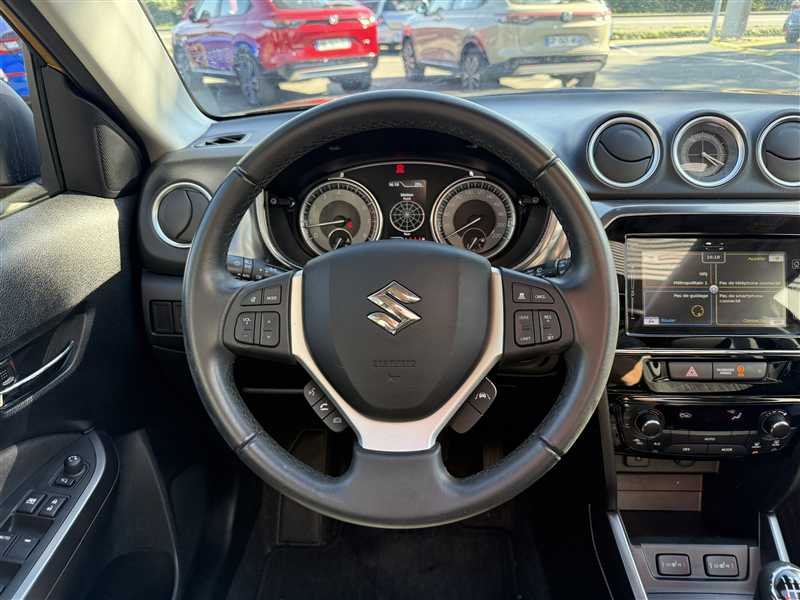 Suzuki Vitara - Photo 6