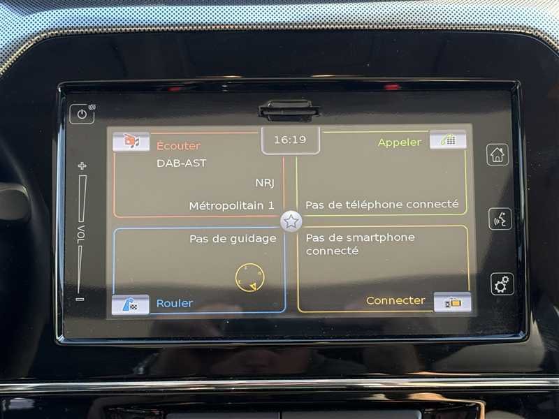 Suzuki Vitara - Photo 8