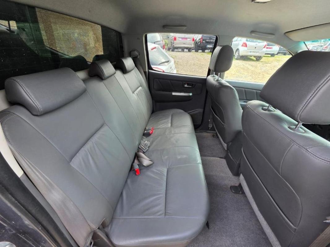 Toyota Hilux - Photo 13
