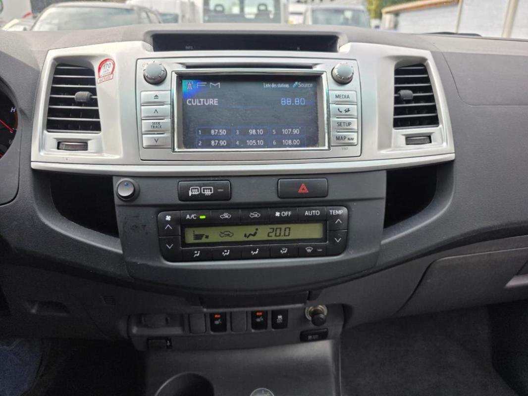 Toyota Hilux - Photo 14