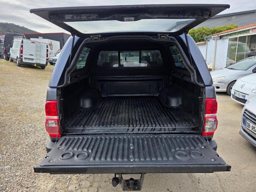 Toyota Hilux - Photo 15