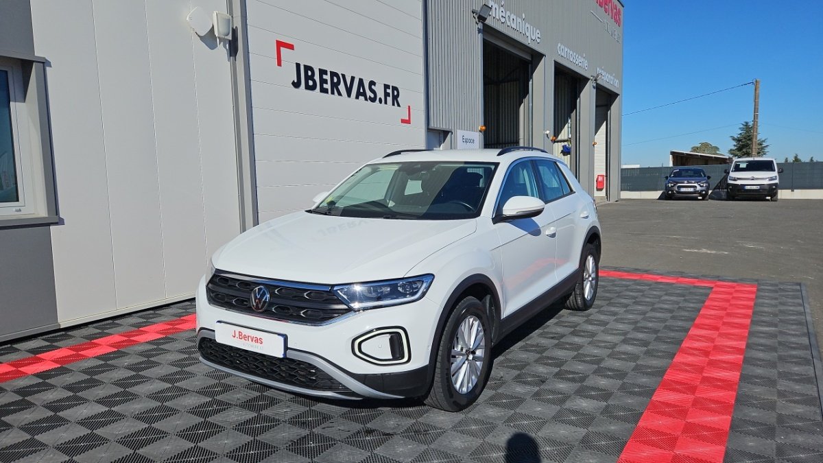 Volkswagen T-Roc - Photo 1