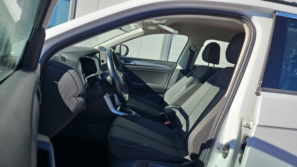 Volkswagen T-Roc - Photo 14