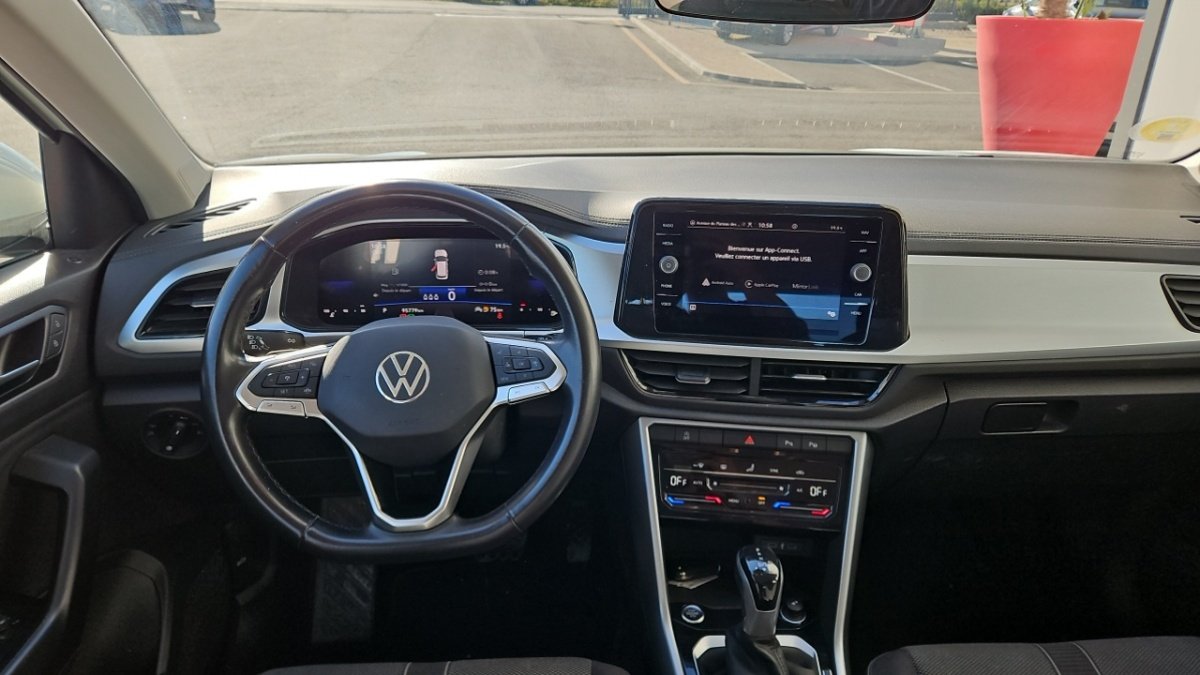 Volkswagen T-Roc - Photo 15