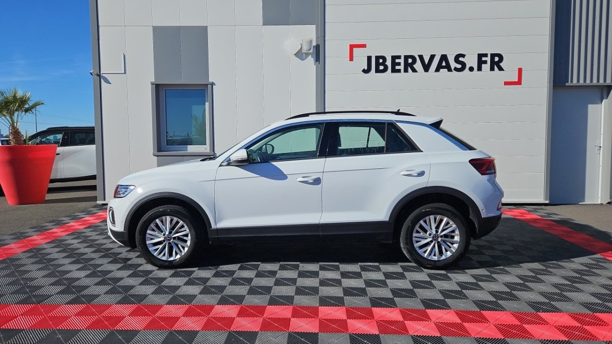 Volkswagen T-Roc - Photo 2