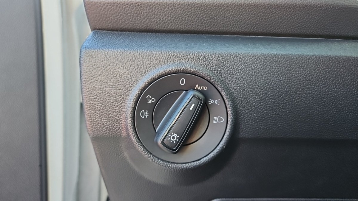 Volkswagen T-Roc - Photo 24