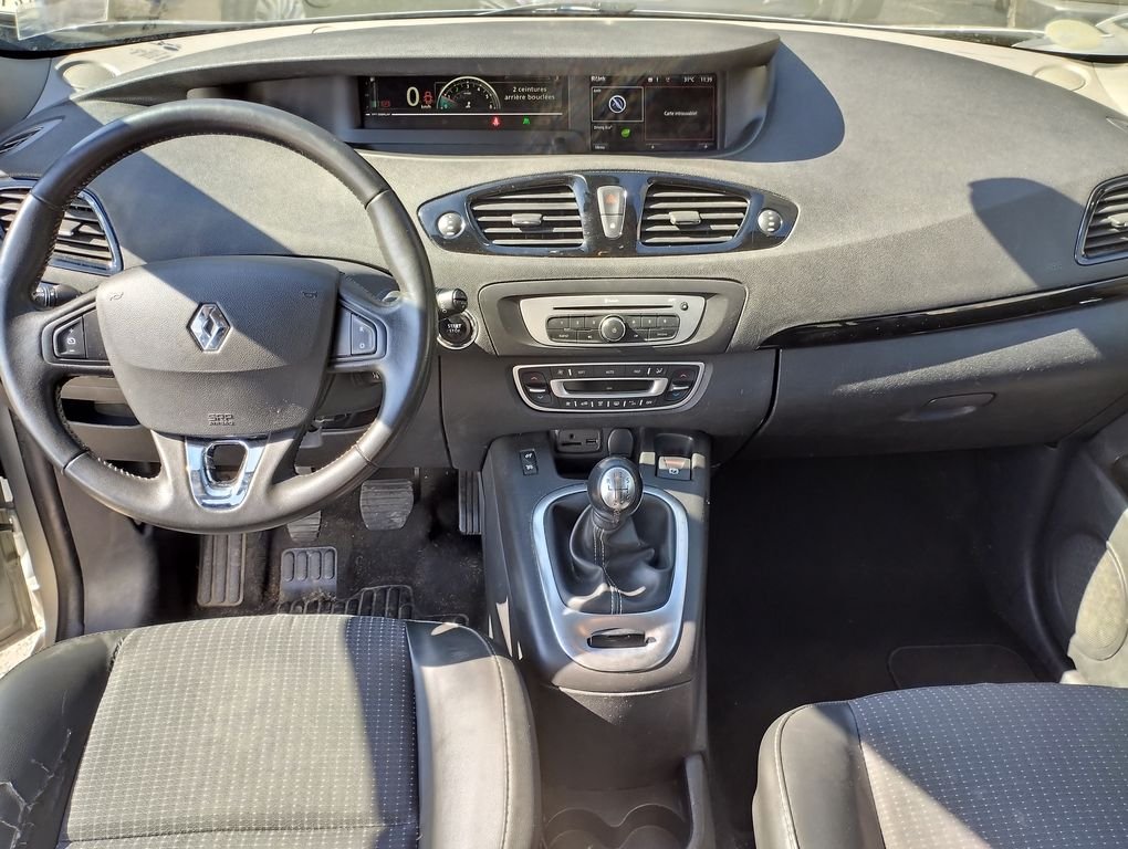 Renault Grand Scénic - Photo 3