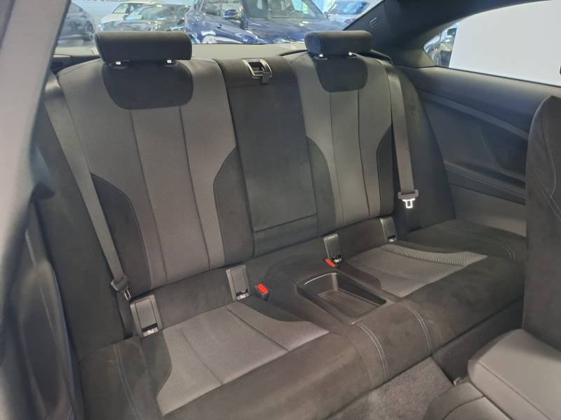 BMW Serie 2 - Photo 16