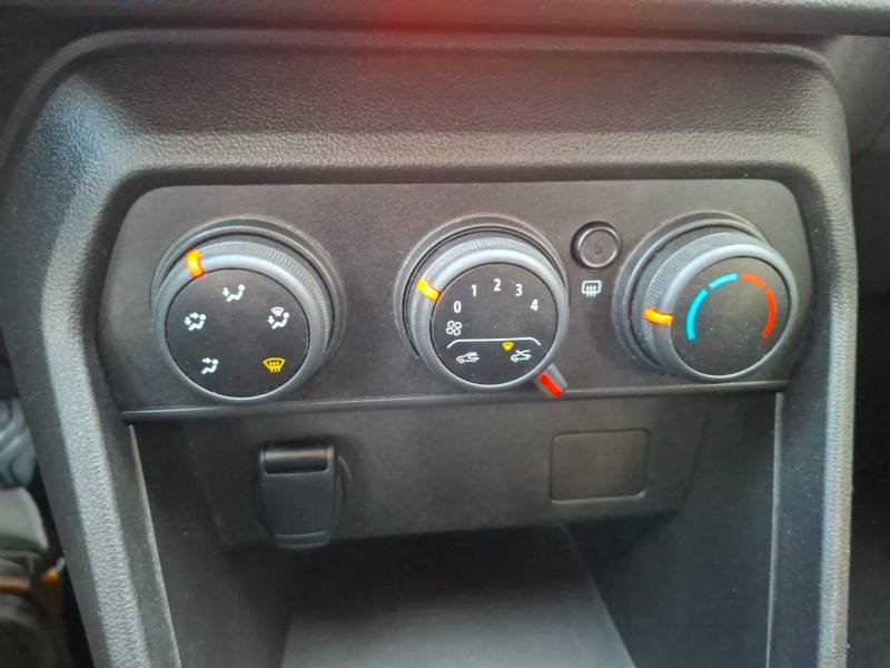 Dacia Sandero - Photo 25