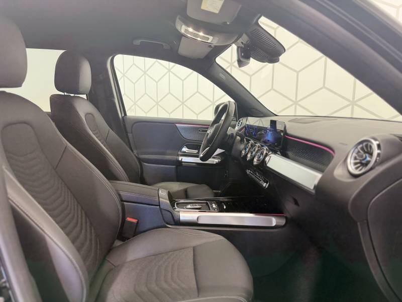 Mercedes EQB - Photo 11