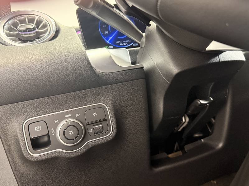 Mercedes EQB - Photo 35