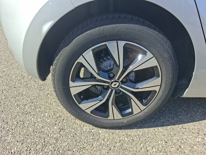 Renault Clio - Photo 17