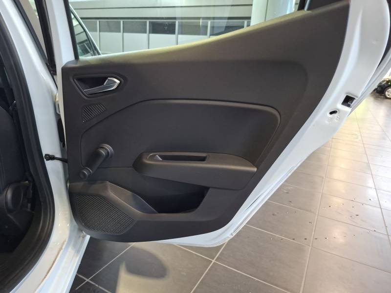 Renault Clio - Photo 25