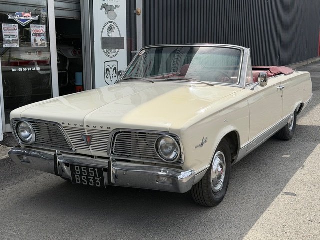 Plymouth Valiant - Photo 1