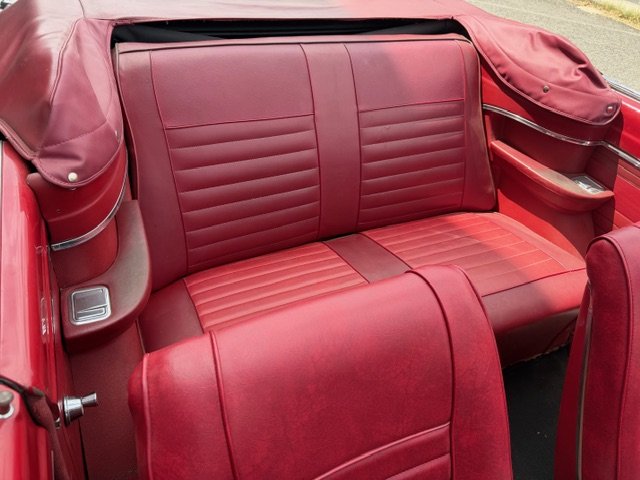 Plymouth Valiant - Photo 12