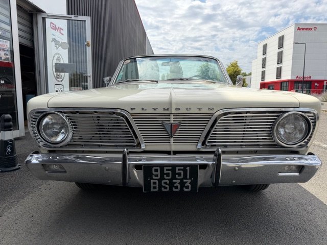 Plymouth Valiant - Photo 5