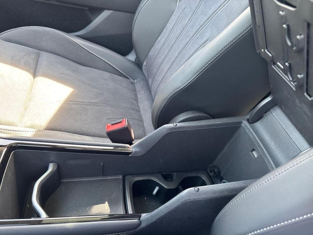 Volkswagen Tiguan - Photo 12