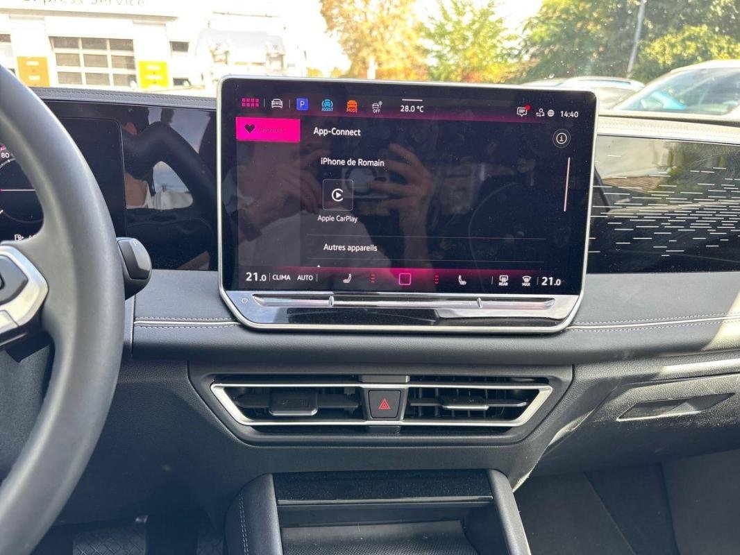 Volkswagen Tiguan - Photo 17