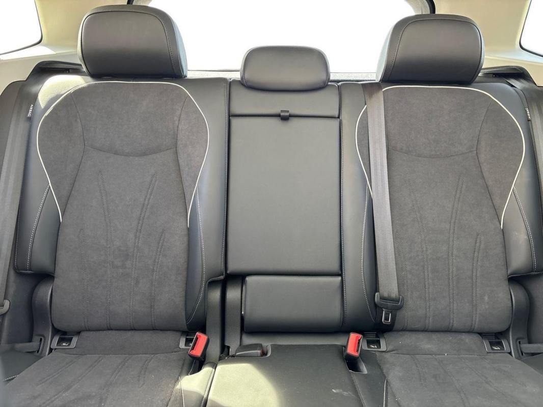 Volkswagen Tiguan - Photo 22