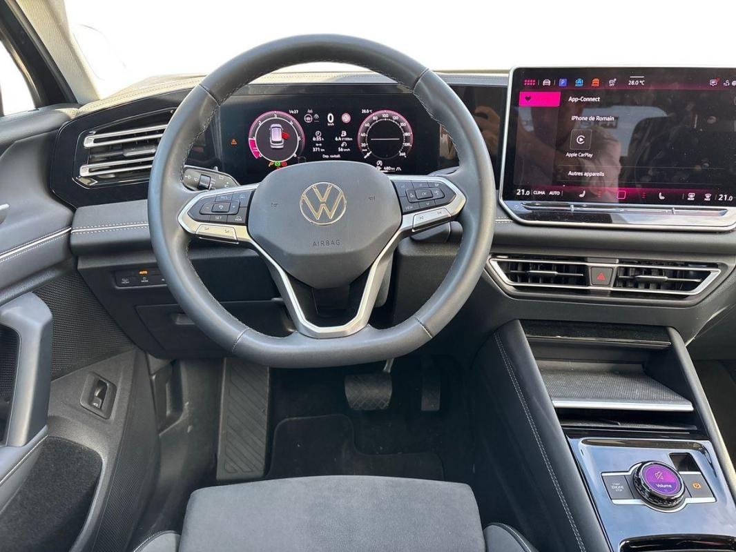 Volkswagen Tiguan - Photo 24