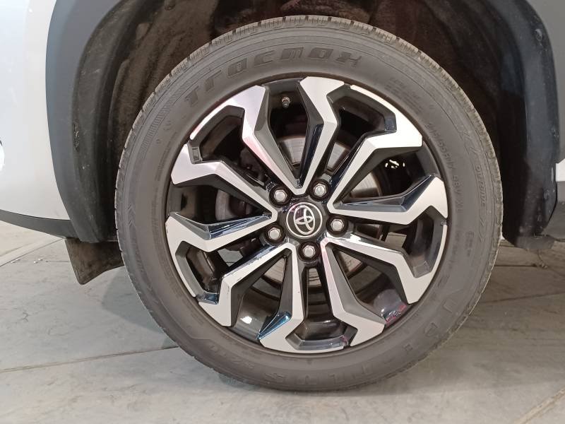 Toyota Yaris - Photo 9