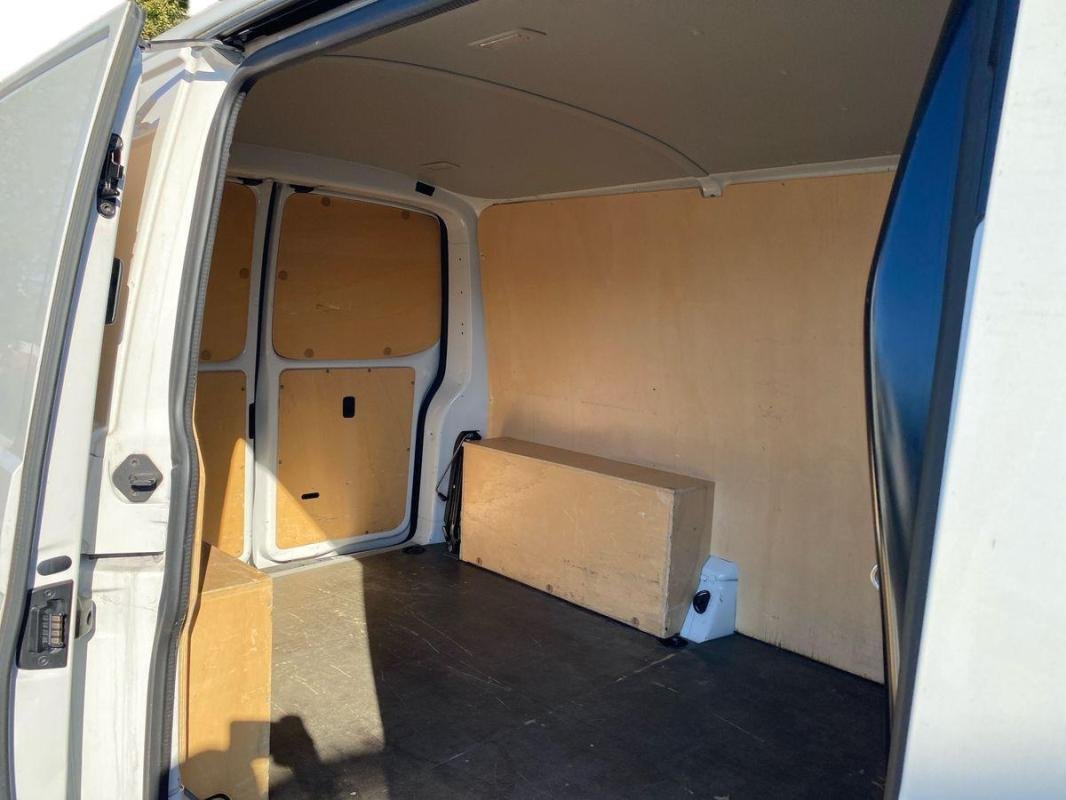 Volkswagen Transporter - Photo 23