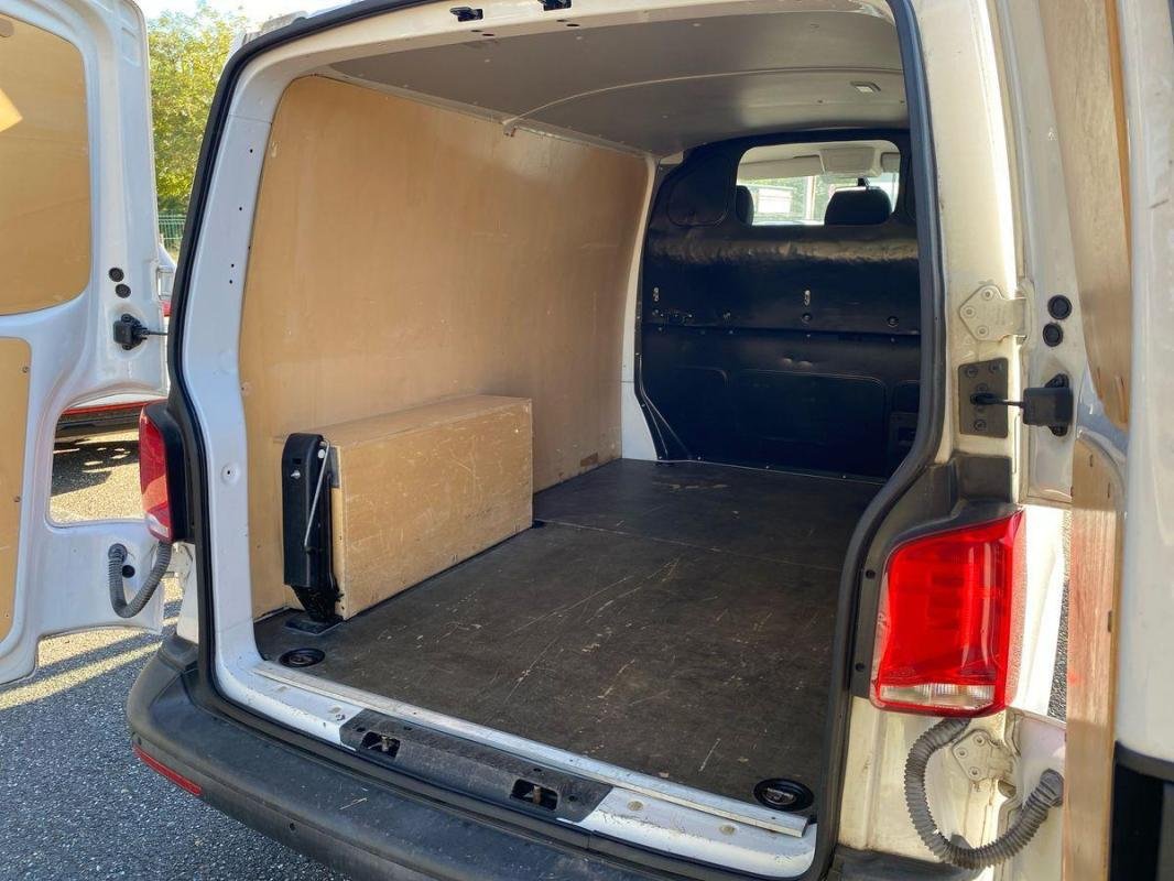 Volkswagen Transporter - Photo 32