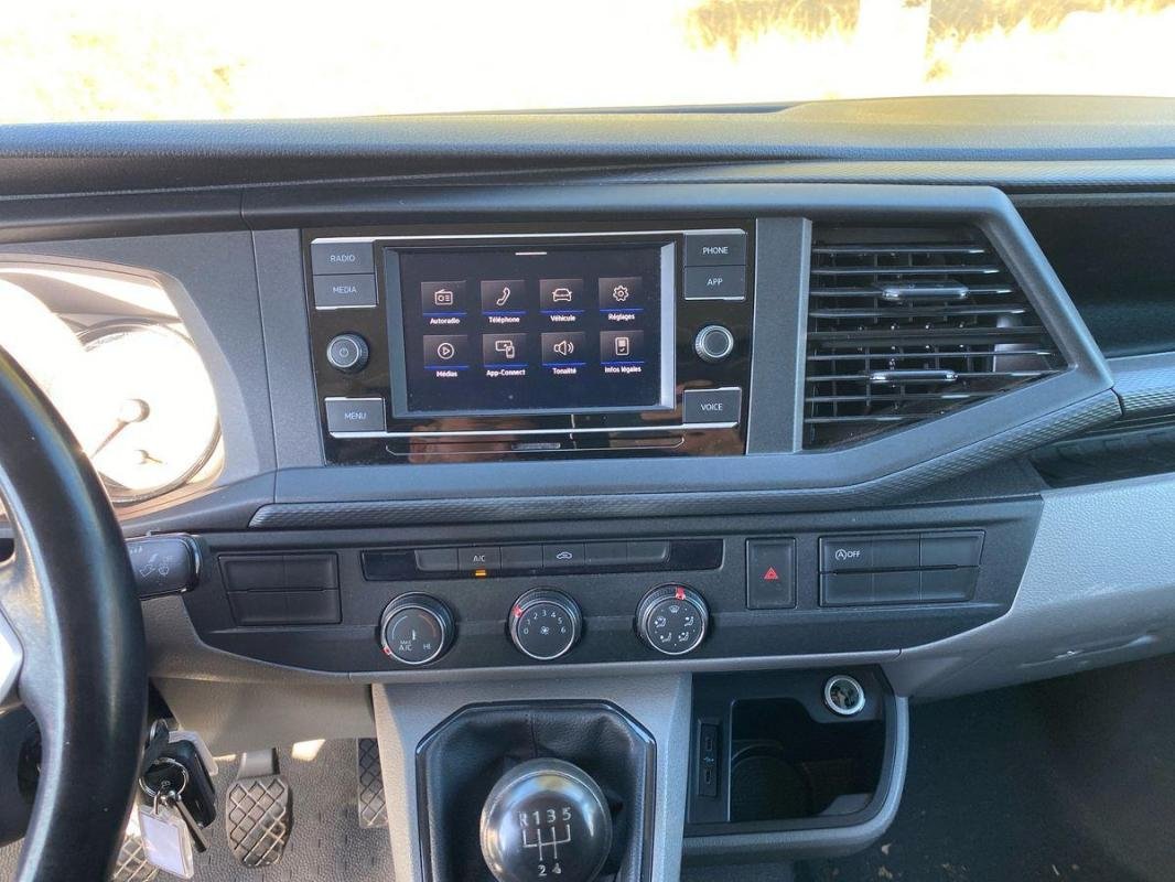 Volkswagen Transporter - Photo 10