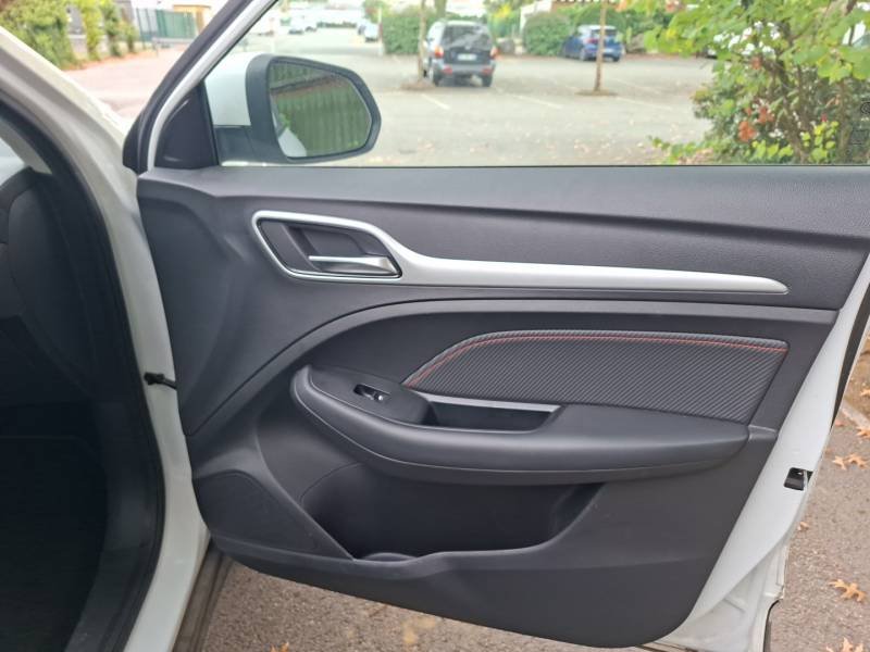 MG ZS - Photo 25