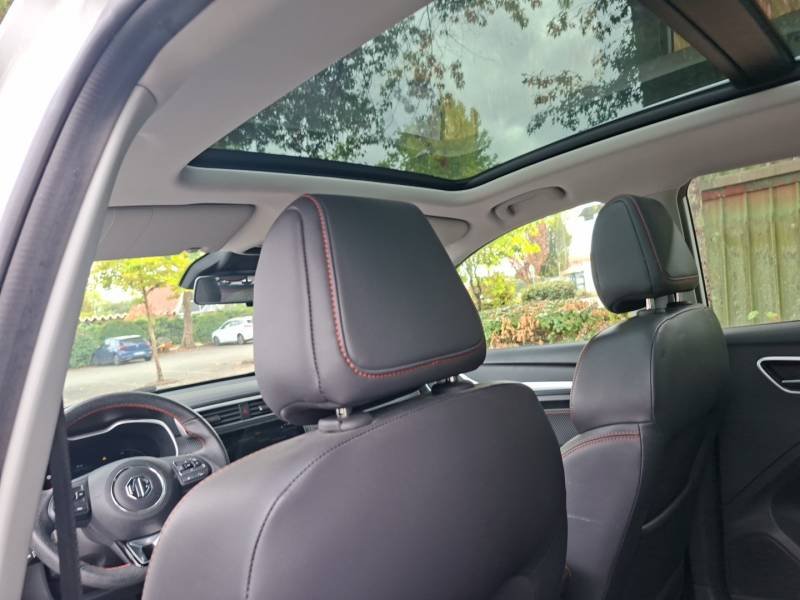 MG ZS - Photo 30