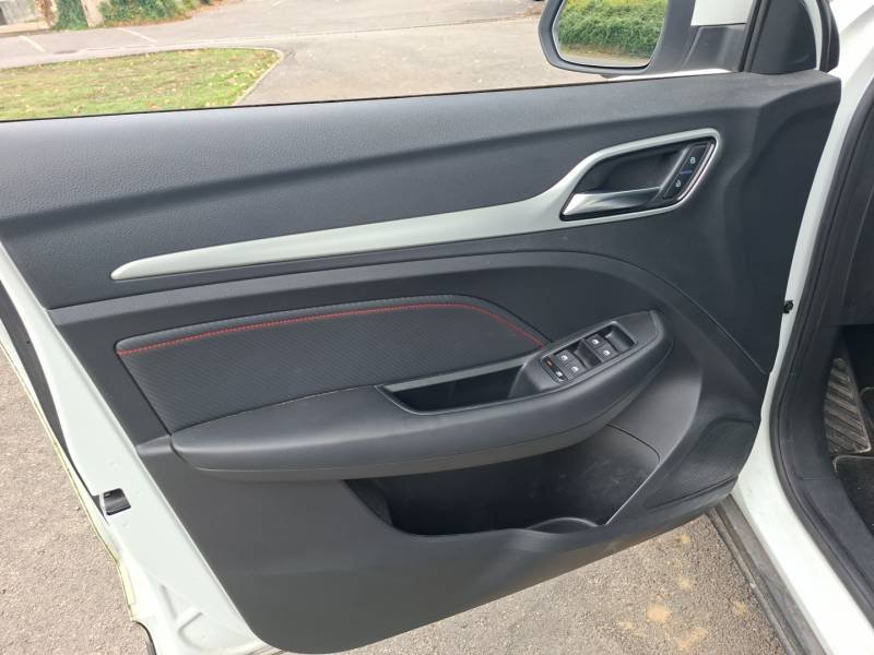 MG ZS - Photo 32