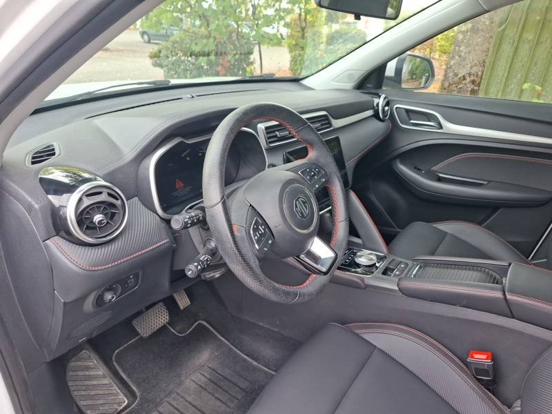 MG ZS - Photo 9