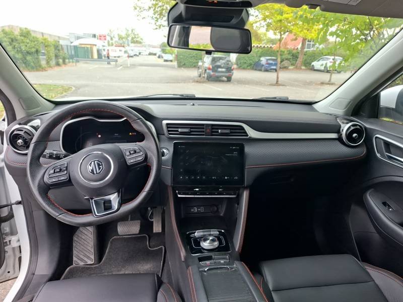 MG ZS - Photo 10