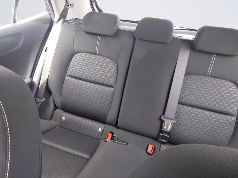 Kia Picanto - Photo 13
