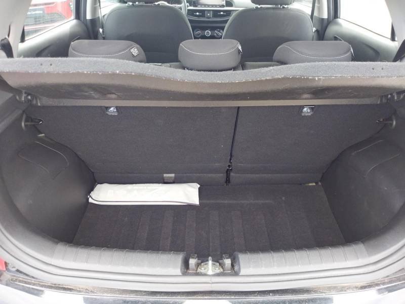 Kia Picanto - Photo 23