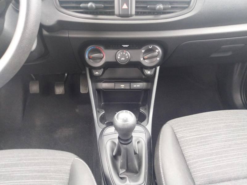 Kia Picanto - Photo 11