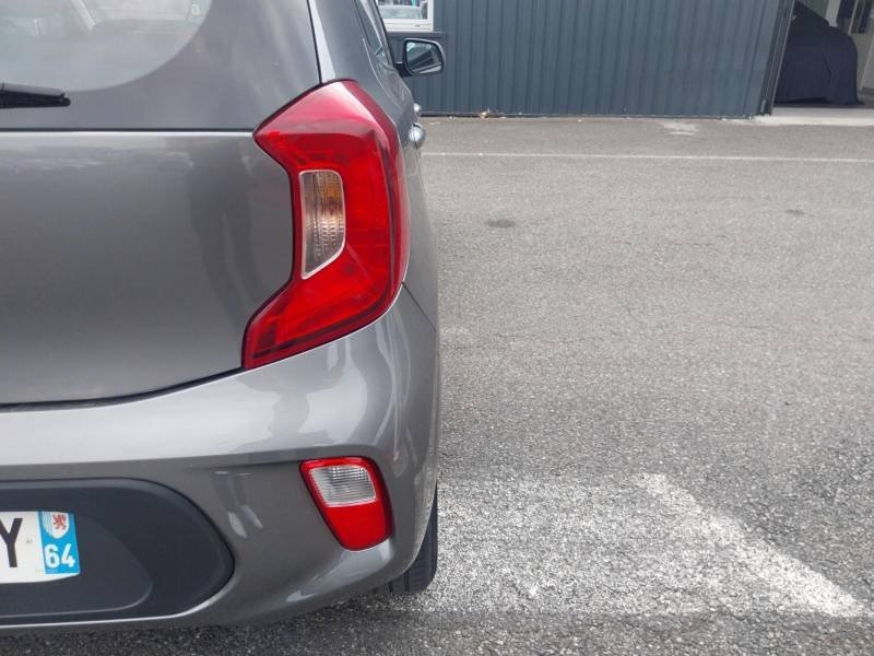 Kia Picanto - Photo 21