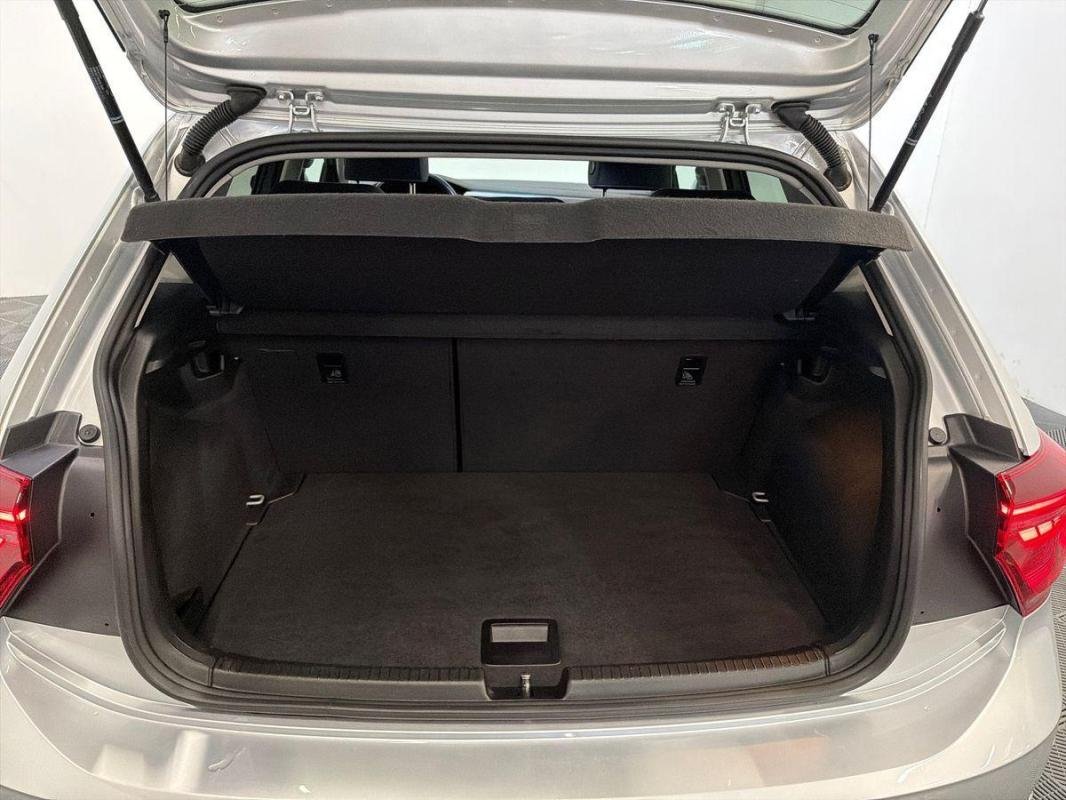 Volkswagen Polo - Photo 31