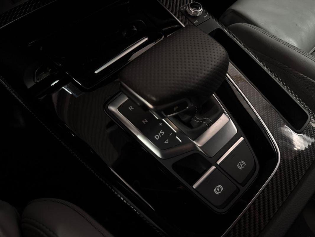 Audi Q5 - Photo 11