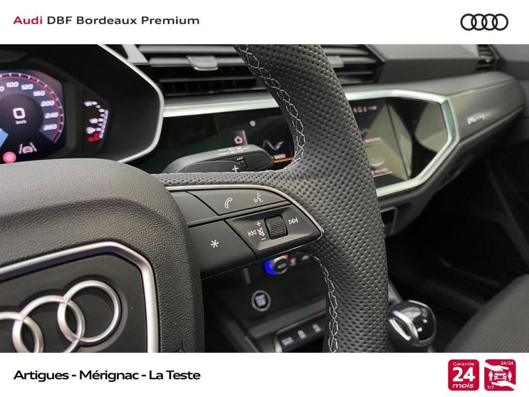 Audi Q3 - Photo 20
