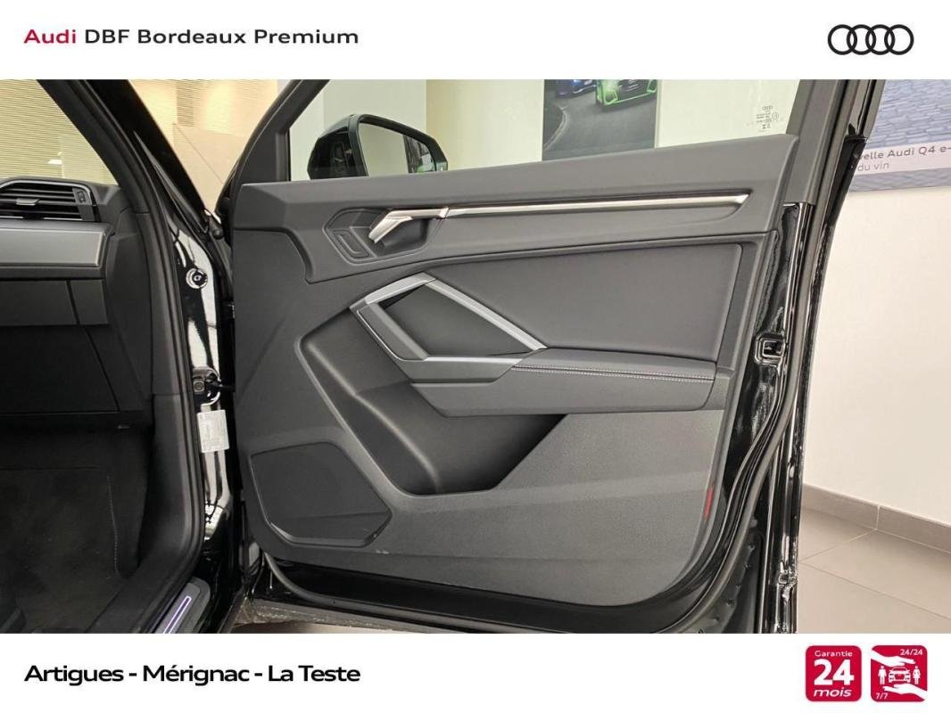 Audi Q3 - Photo 24