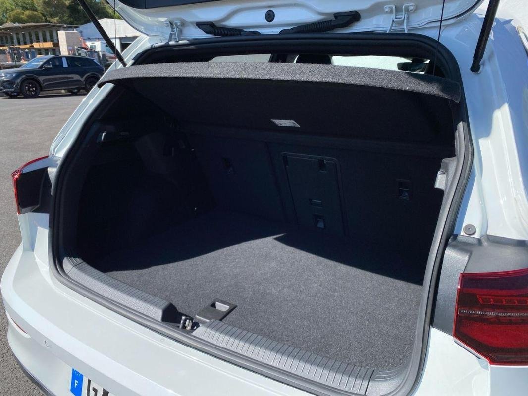 Volkswagen Golf - Photo 32