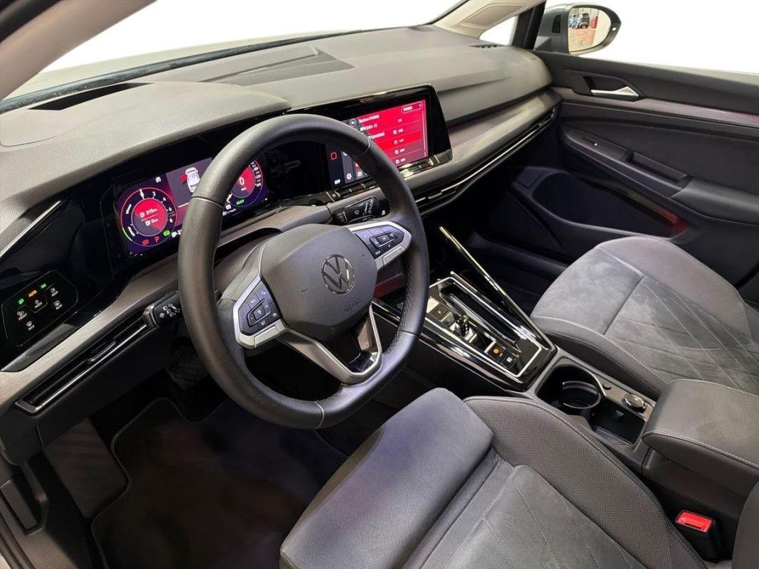Volkswagen Golf - Photo 9
