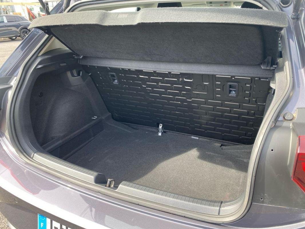 Volkswagen Polo - Photo 32