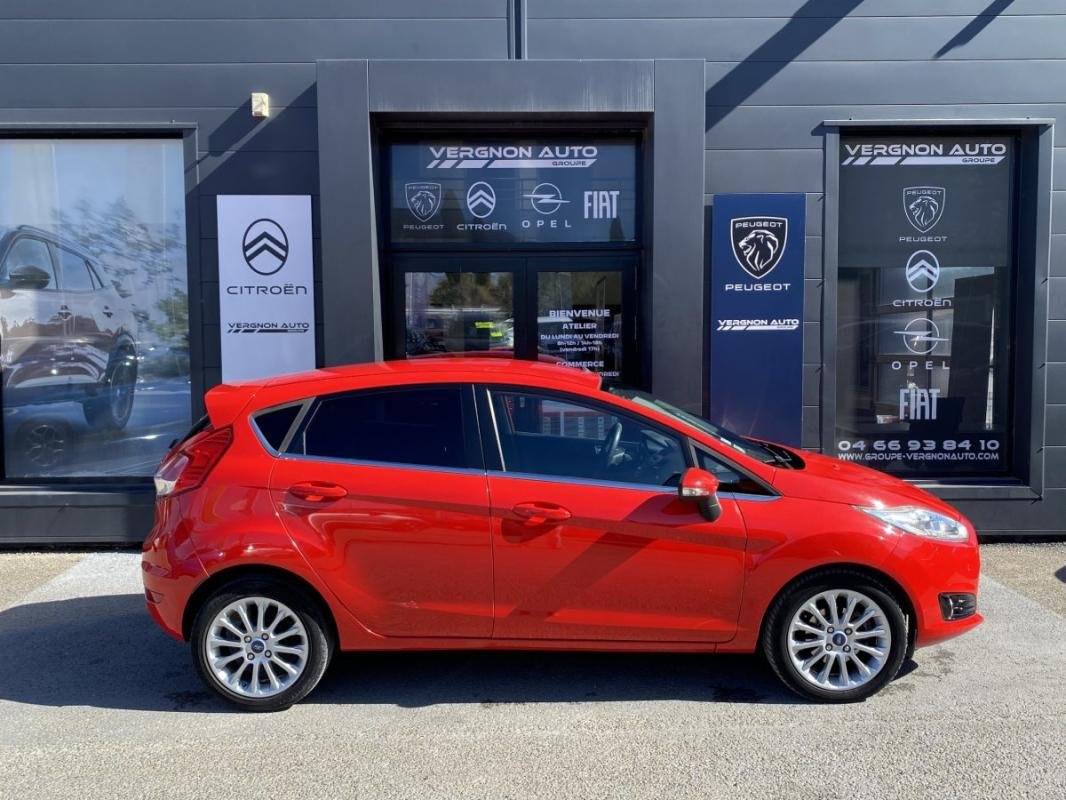 Ford Fiesta - Photo 24