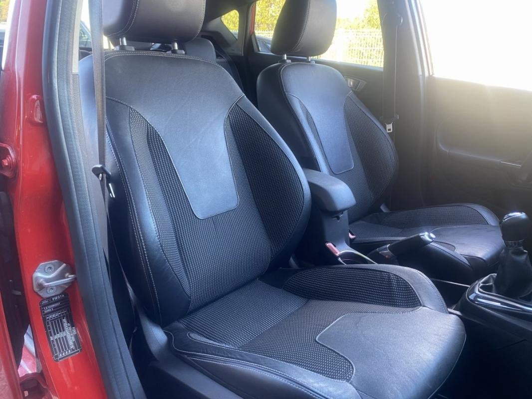 Ford Fiesta - Photo 26