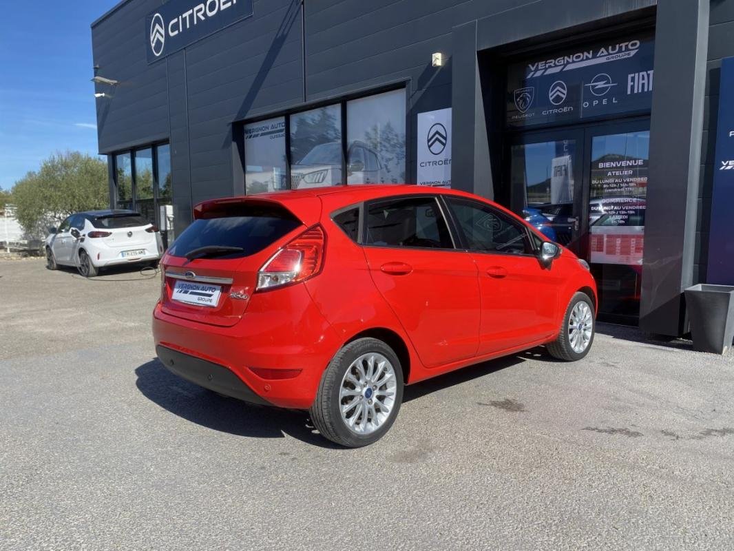 Ford Fiesta - Photo 3